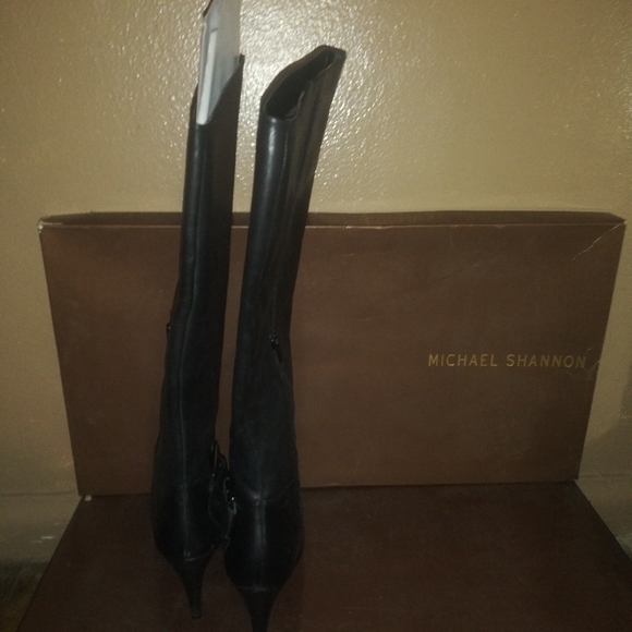 Micheal Shannon Women black leather boots - Picture 2 of 4